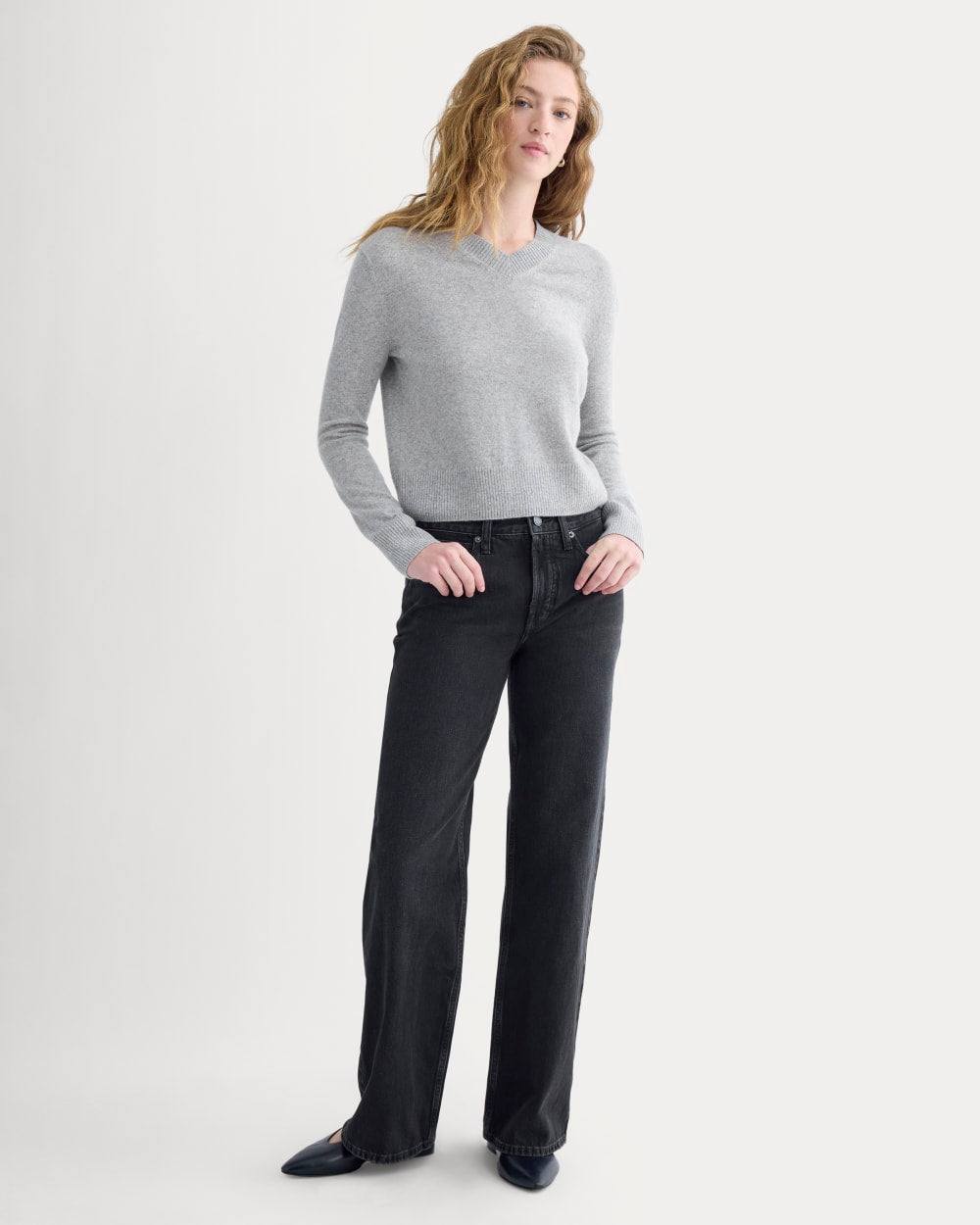 Cashmere Cropped High-V Sweater | Light Heather Grey
